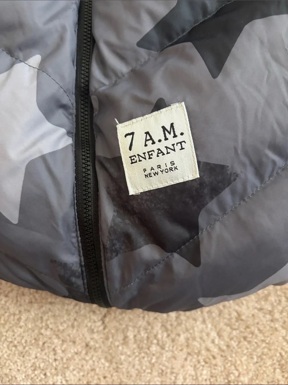 7 A.M. Enfant Gray Star Puffer Baby car seat cocoon